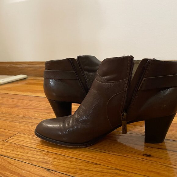 Heeled Ankle Boots. Leather, made in Italy. EU 42, US 11 - Picture 6 of 9